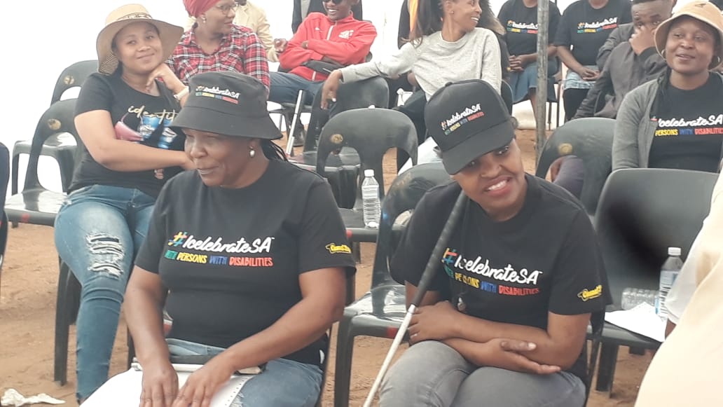 Group of people at casual day campaign at GMM Phasha centre picture 4